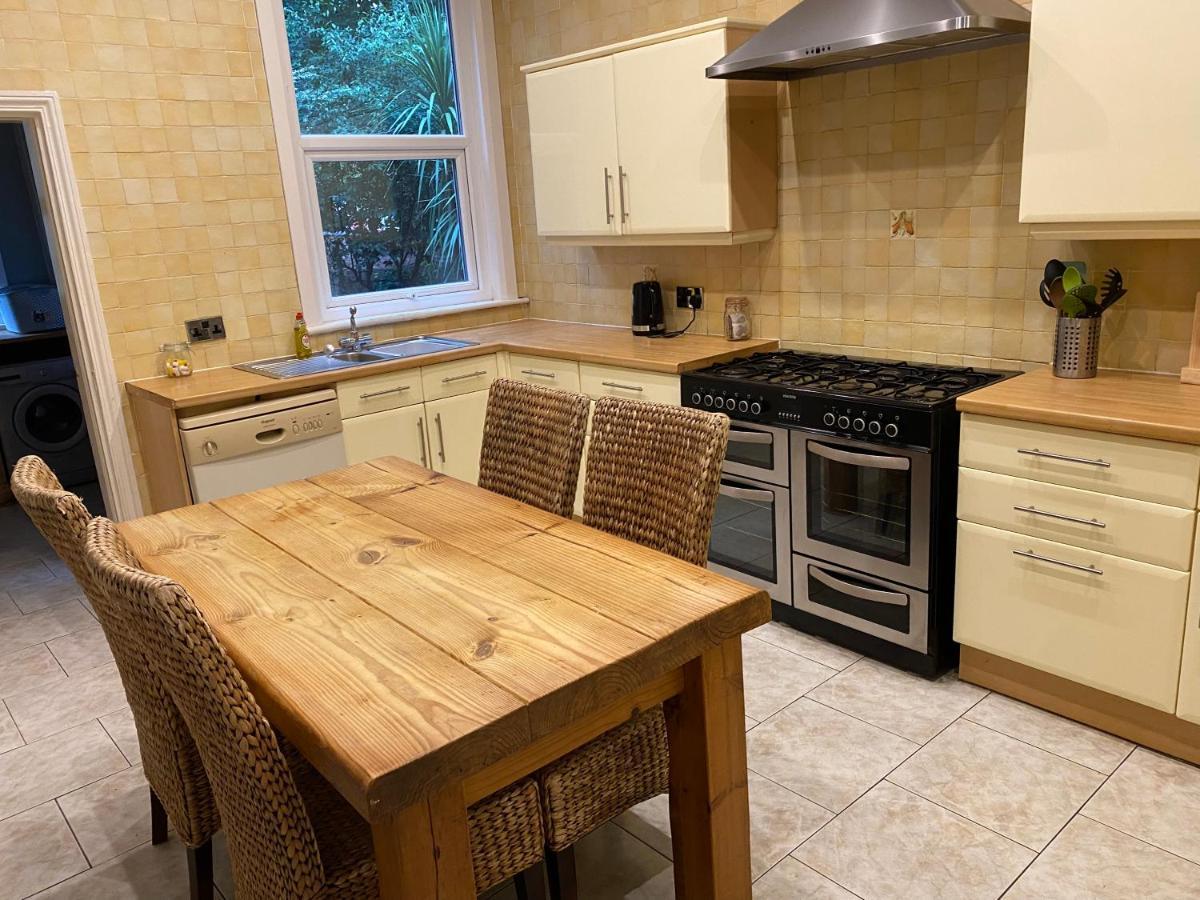 Villa With Park Views Close To Liverpool Centre Экстерьер фото