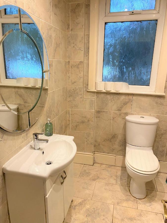 Villa With Park Views Close To Liverpool Centre Экстерьер фото