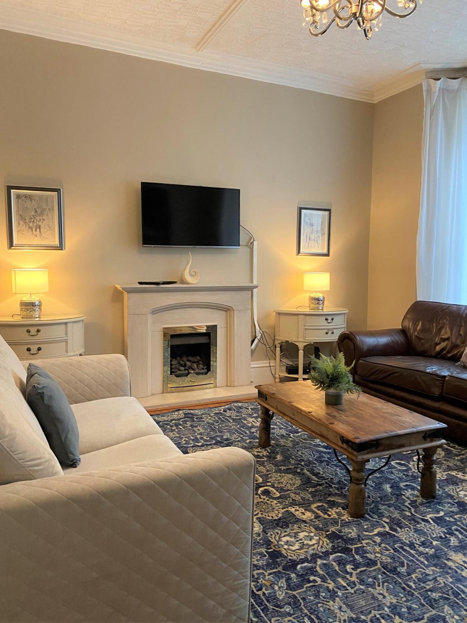 Villa With Park Views Close To Liverpool Centre Экстерьер фото