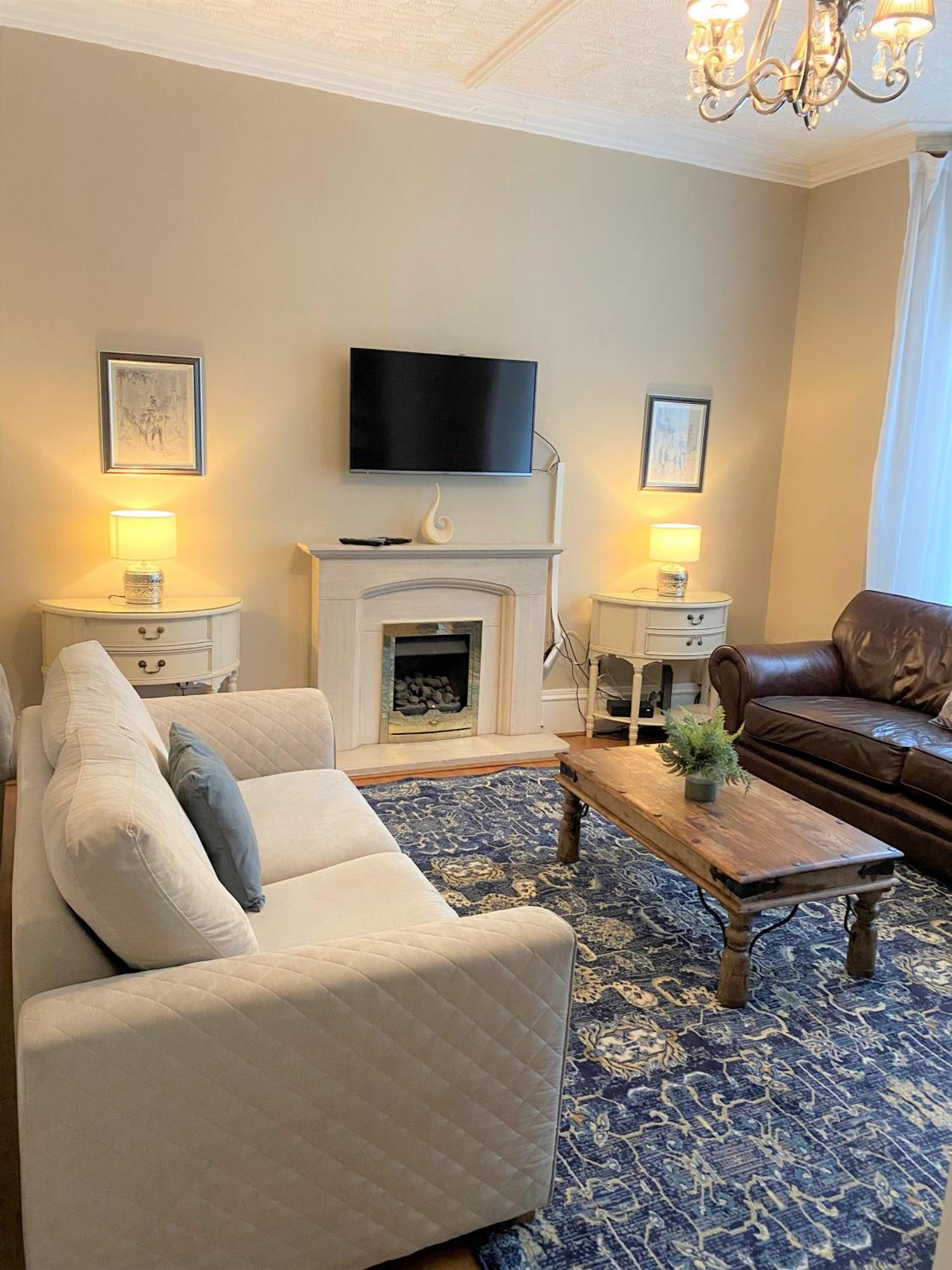 Villa With Park Views Close To Liverpool Centre Экстерьер фото
